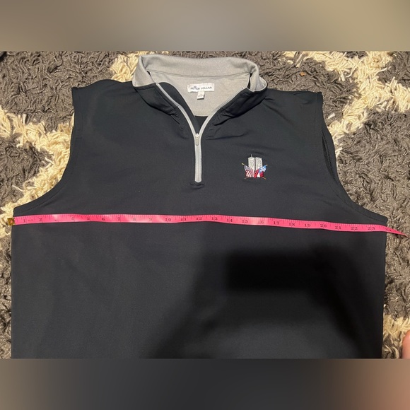 Men’s Peter Millar Embroidered Twin Towers 9/11 Tribute Quarter Zip Vest - Picture 4 of 8